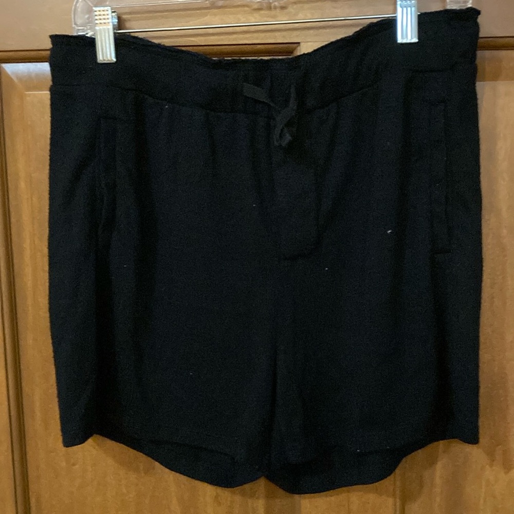 Golden by Tna shorts size M